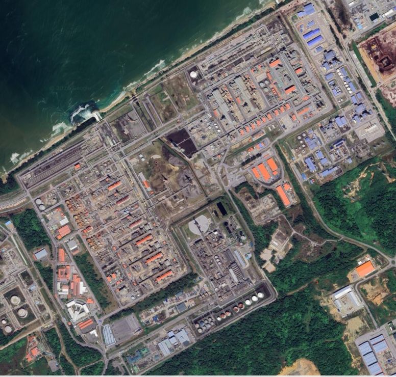 马来西亚国家石油公司（Petronas）位于砂拉越州民都鲁（Bintulu）的液化天然气（LNG）综合设施